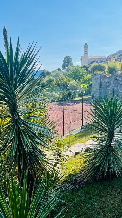 Lake View, Swimming Pool, Tennis Court And Private Parking Mezzegra Exterior photo
